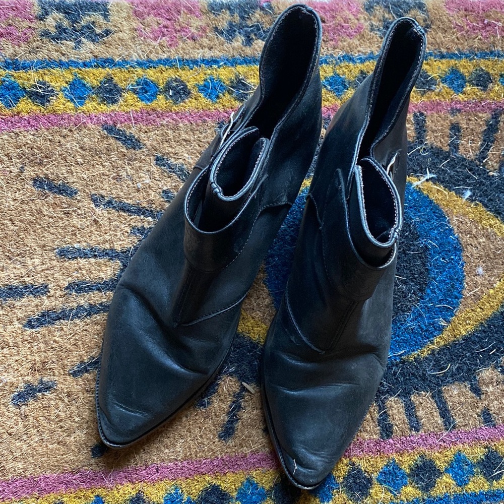 Vintage Black leather booties/boots